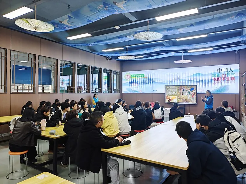 探研学天地、拓教育新篇——湘中幼专学子走进天香生物，开启生物科技认知实习之旅